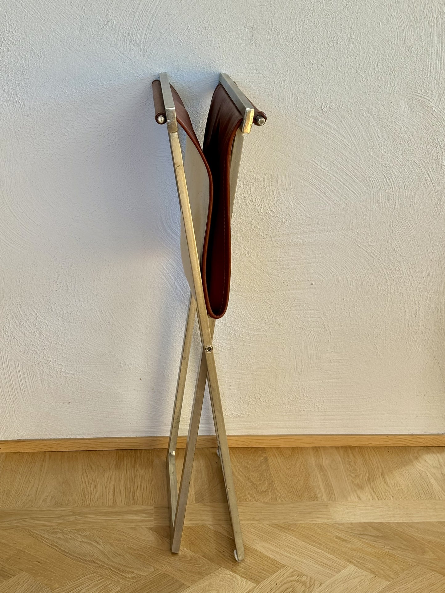 Tabouret  stool leather and steel