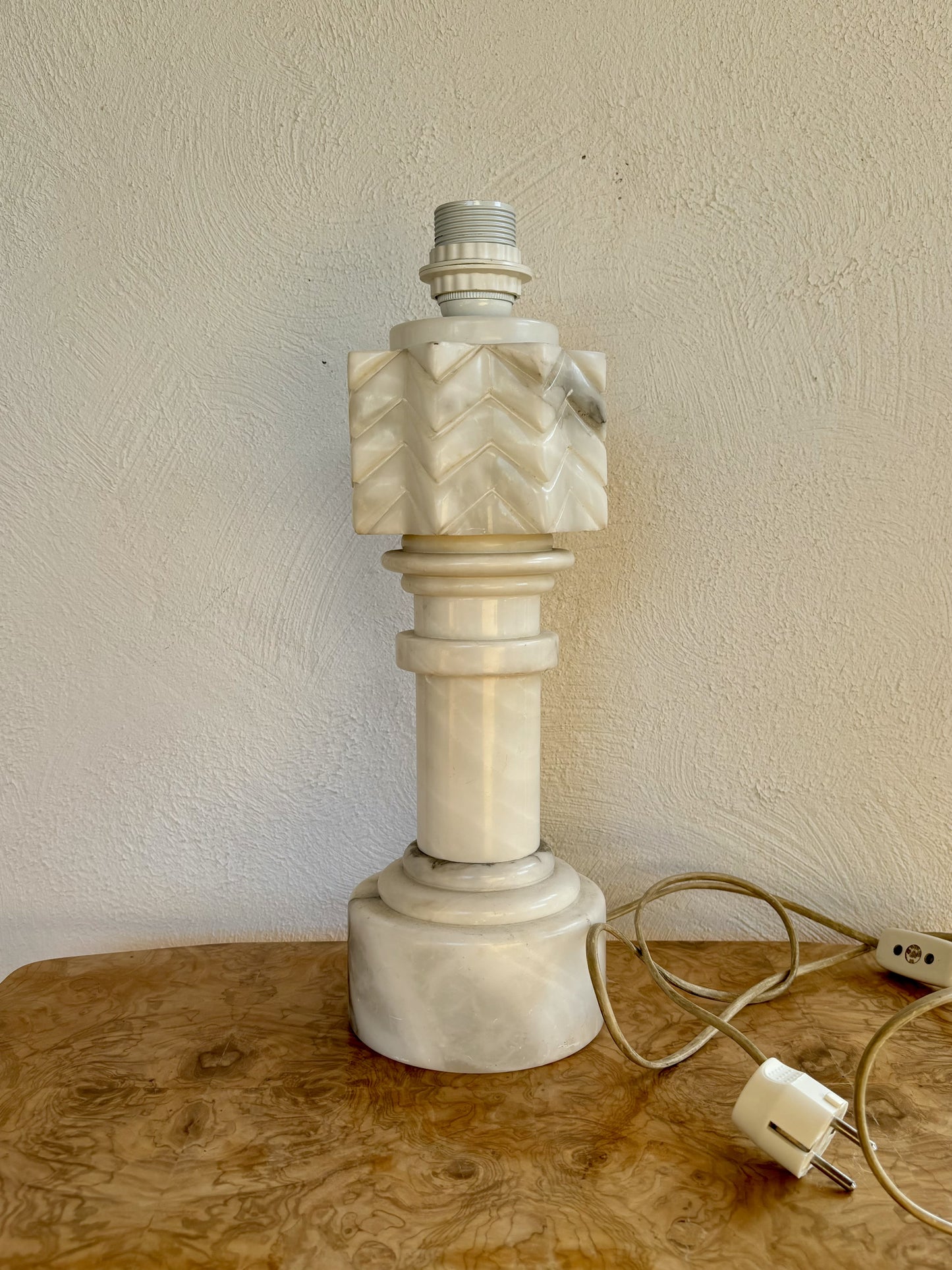 Lampe Chess piece